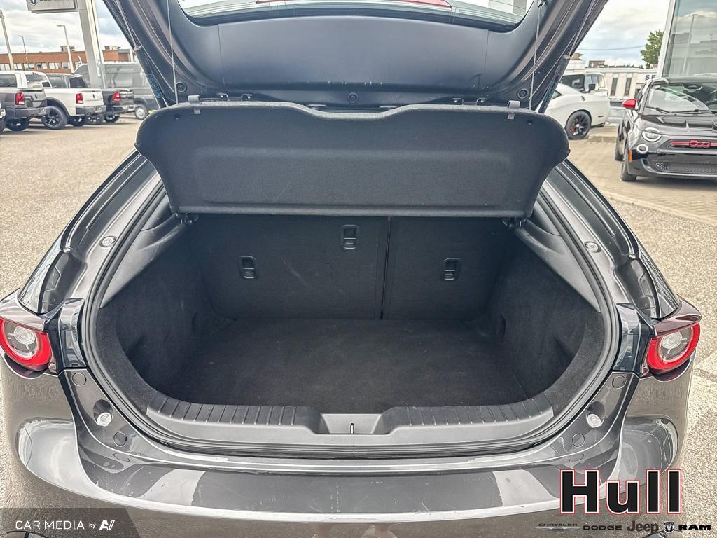 2022 Mazda Mazda3 GT, Toronto, Cash
