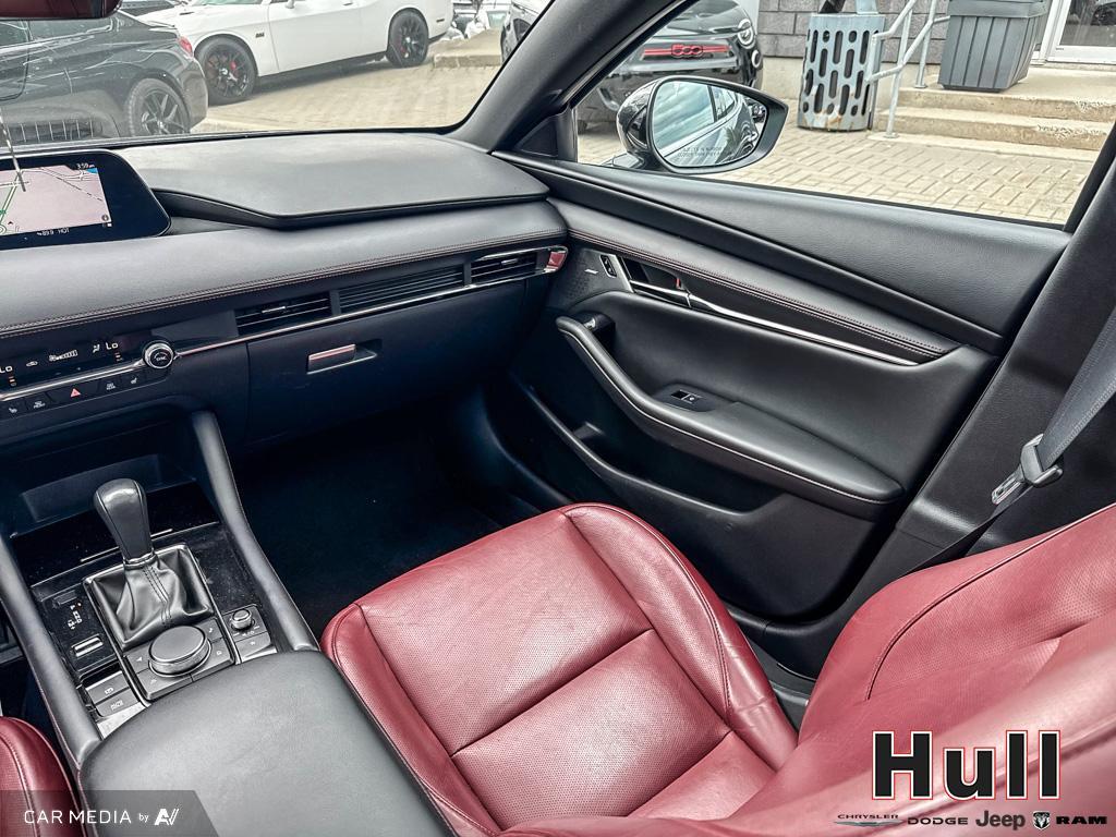 2022 Mazda Mazda3 GT, Toronto, Cash