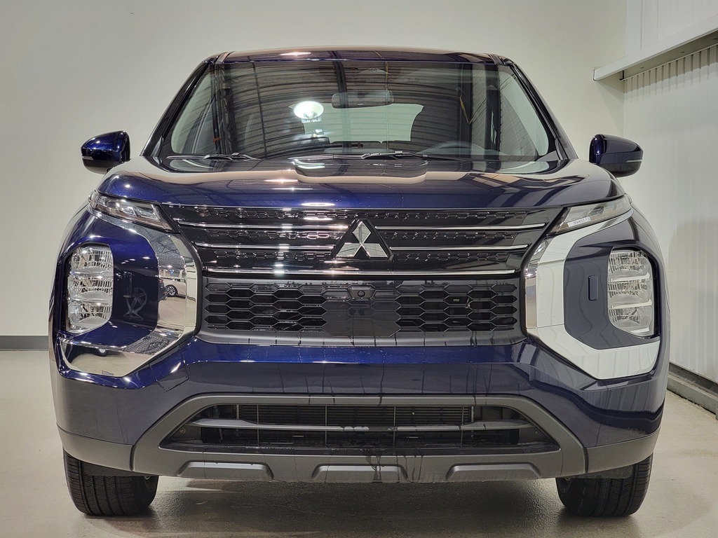 Mitsubishi Outlander PHEV 2025