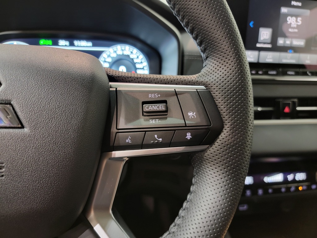 Mitsubishi Outlander PHEV 2025