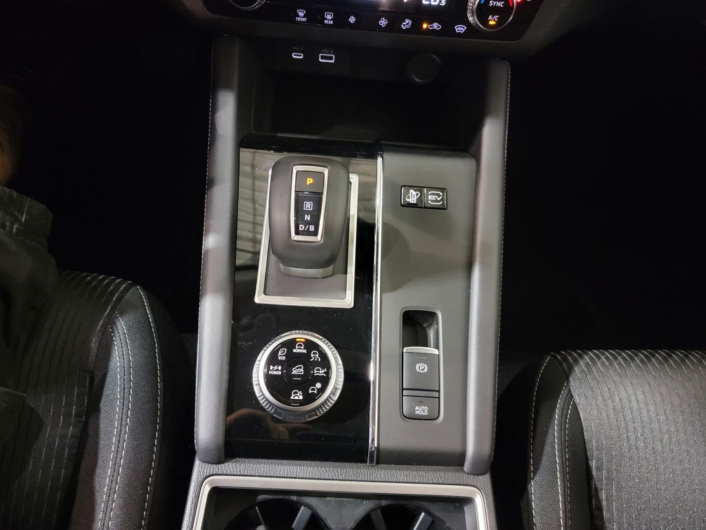 Mitsubishi Outlander PHEV 2025
