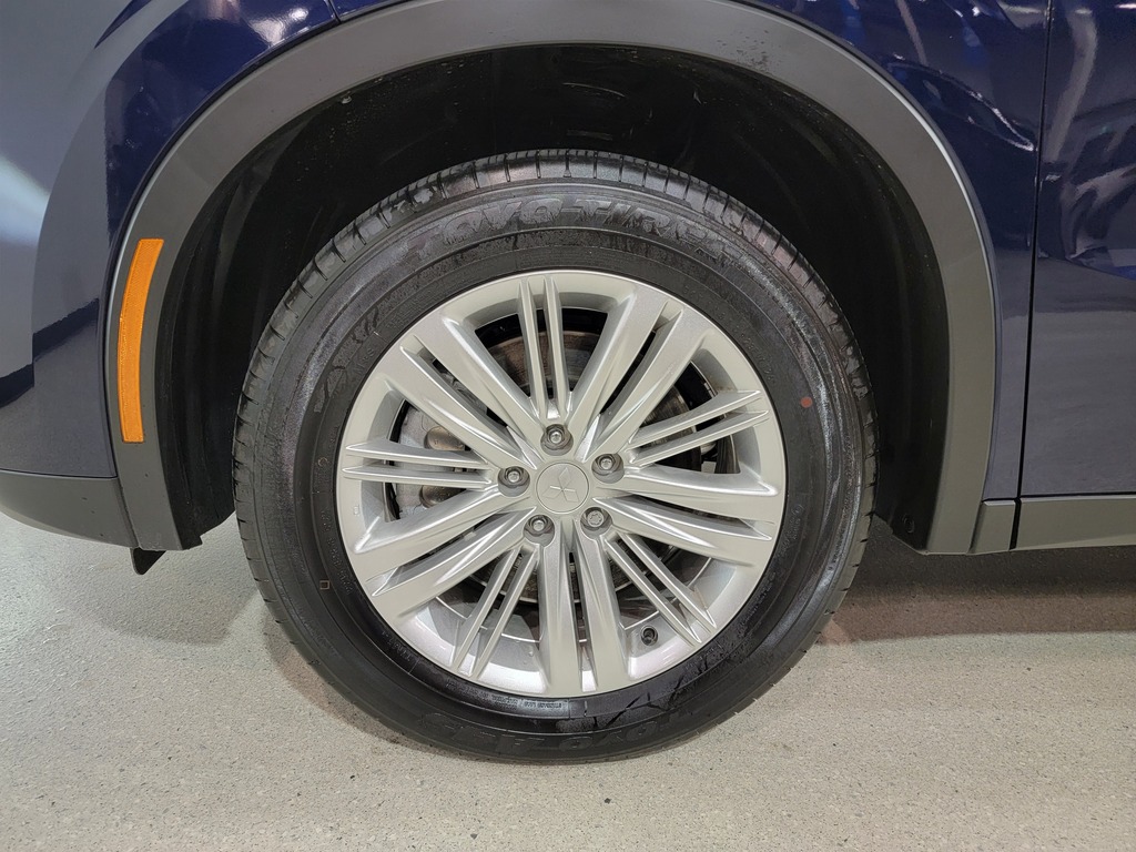 Mitsubishi Outlander PHEV 2025