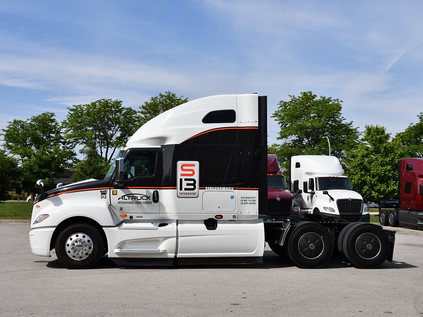 2025 International LT Series International S13