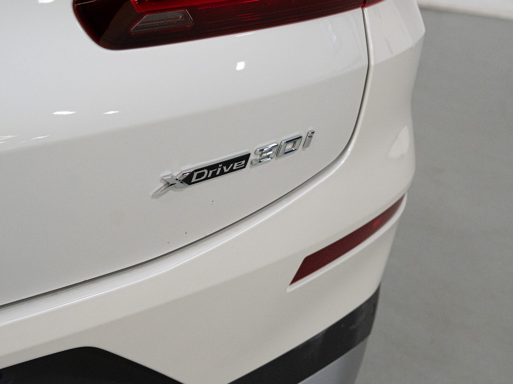 2022 BMW X4 xDrive30i, Toronto, Cash