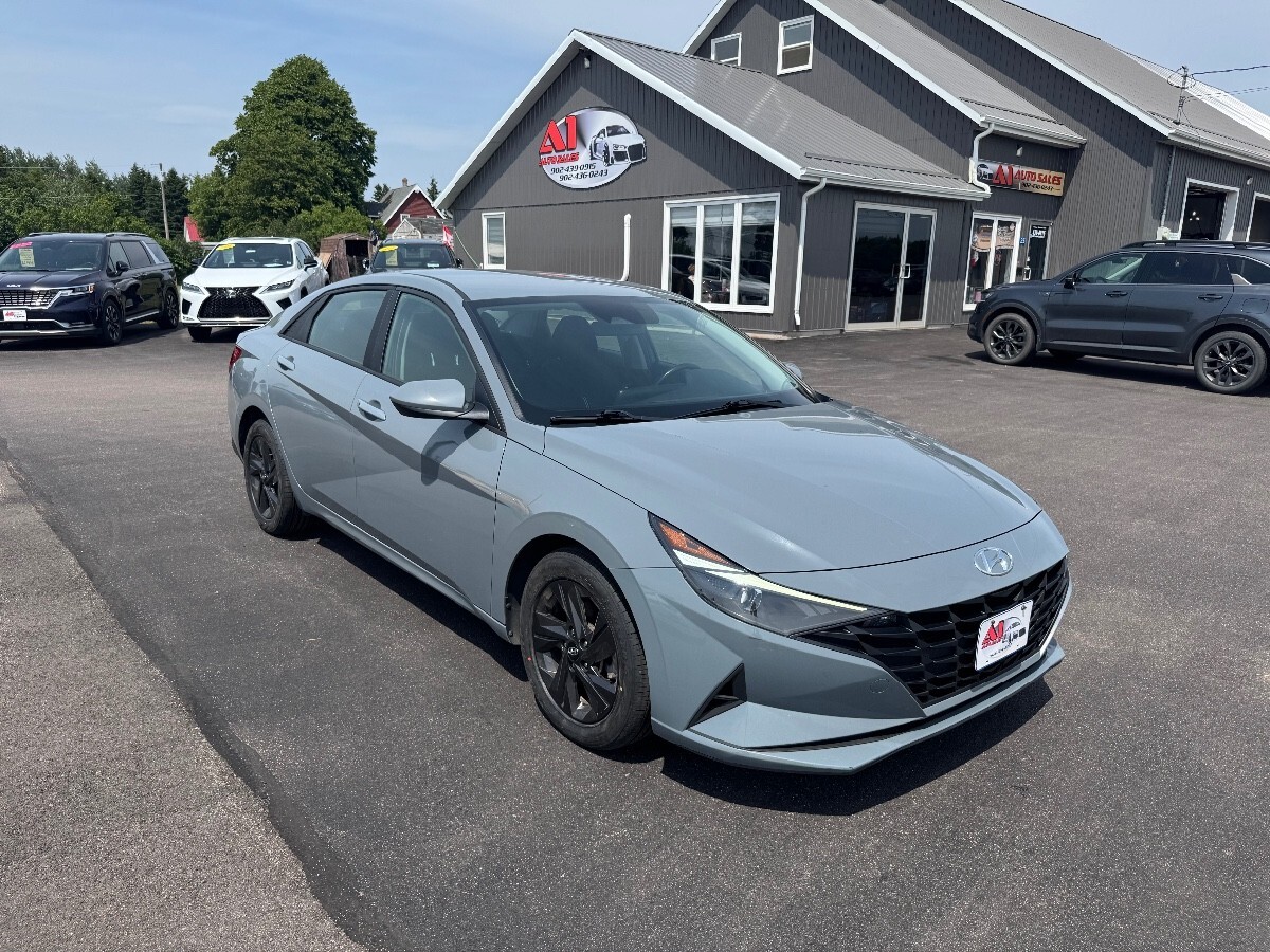 2021 Hyundai Elantra PREFERRED $80 $Weekly tax in
