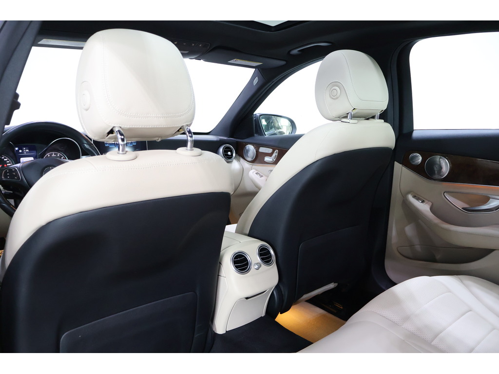 2016 Mercedes-Benz C 300 4MATIC, Toronto, Cash