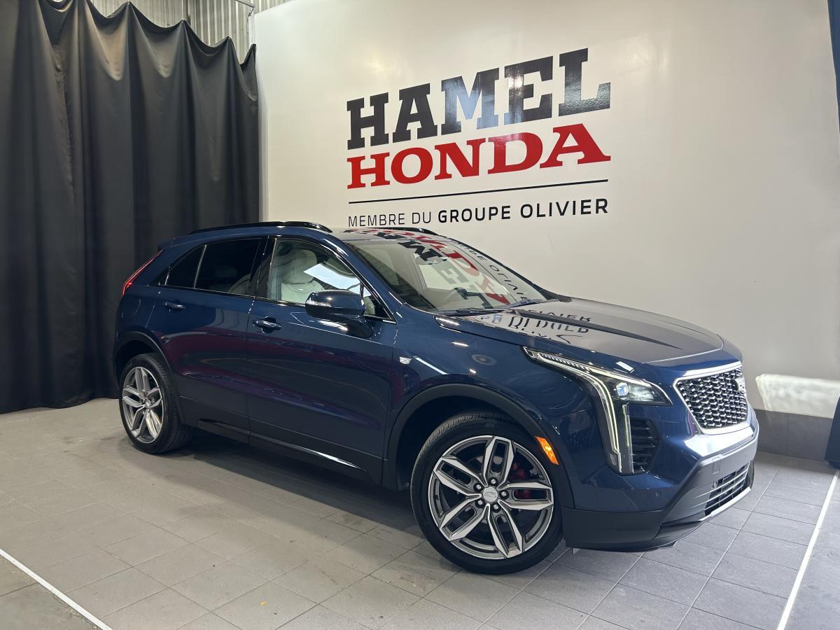 2021 Cadillac XT4 Sport 350T AWD Cuir Toit pano Démarreur Carplay