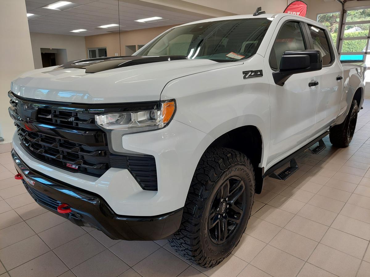 2022 Chevrolet Silverado 1500 LT Trail Boss cabine multiplace 4RM 157 po