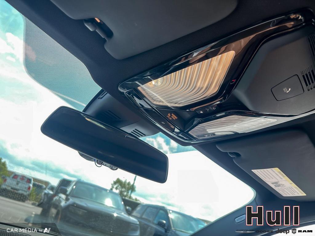 2021 BMW 330e xDrive, Toronto, Cash