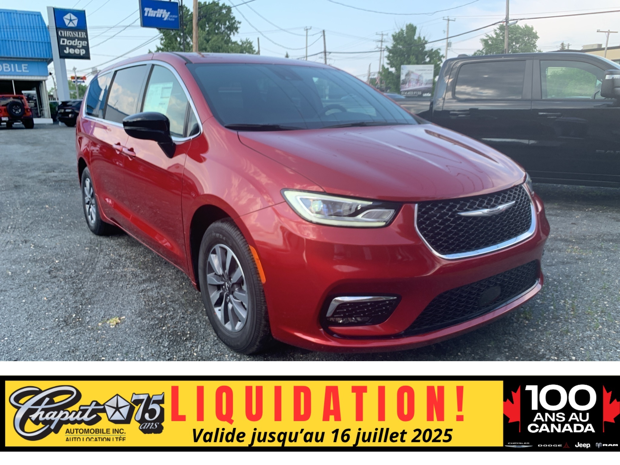 2025 Chrysler Pacifica Hybrid Select 2WD
