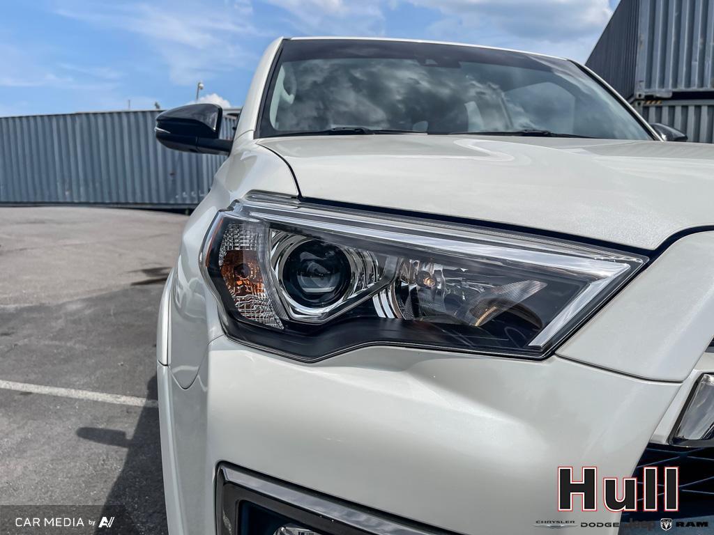 2021 Toyota 4Runner 4WD NIGHTSHADE LIMITED POWER SIDE STEPS AND MORE!, Toronto, Cash