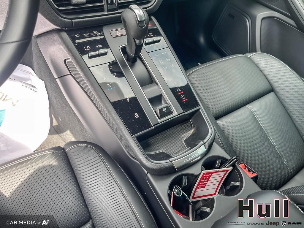2023 Porsche Macan S, Toronto, Cash