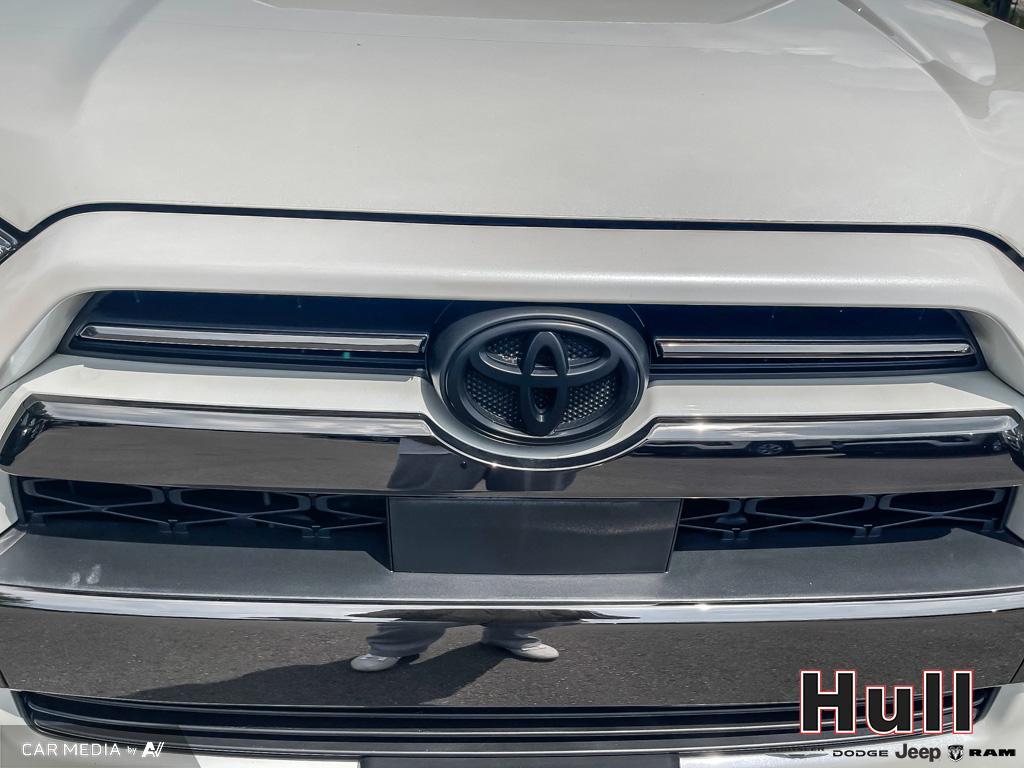 2021 Toyota 4Runner 4WD NIGHTSHADE LIMITED POWER SIDE STEPS AND MORE!, Toronto, Cash