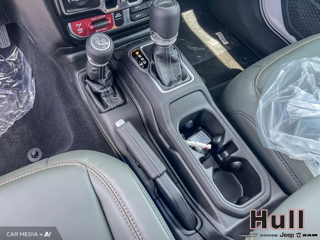 2025 Jeep Gladiator Mojave X, Toronto, Cash
