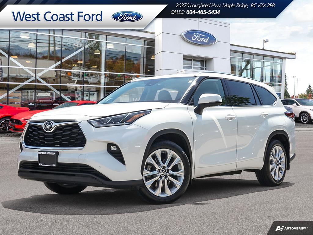 2022 Toyota Highlander Limited AWD - Seating For 8 Passengers!