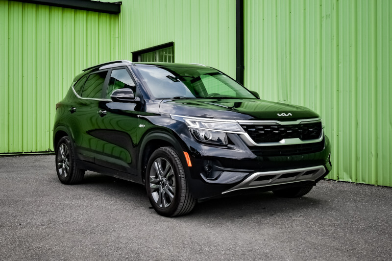 2022 Kia Seltos EX  • SUNROOF • HEATED LEATHER • LANE KEEP • CL/AA