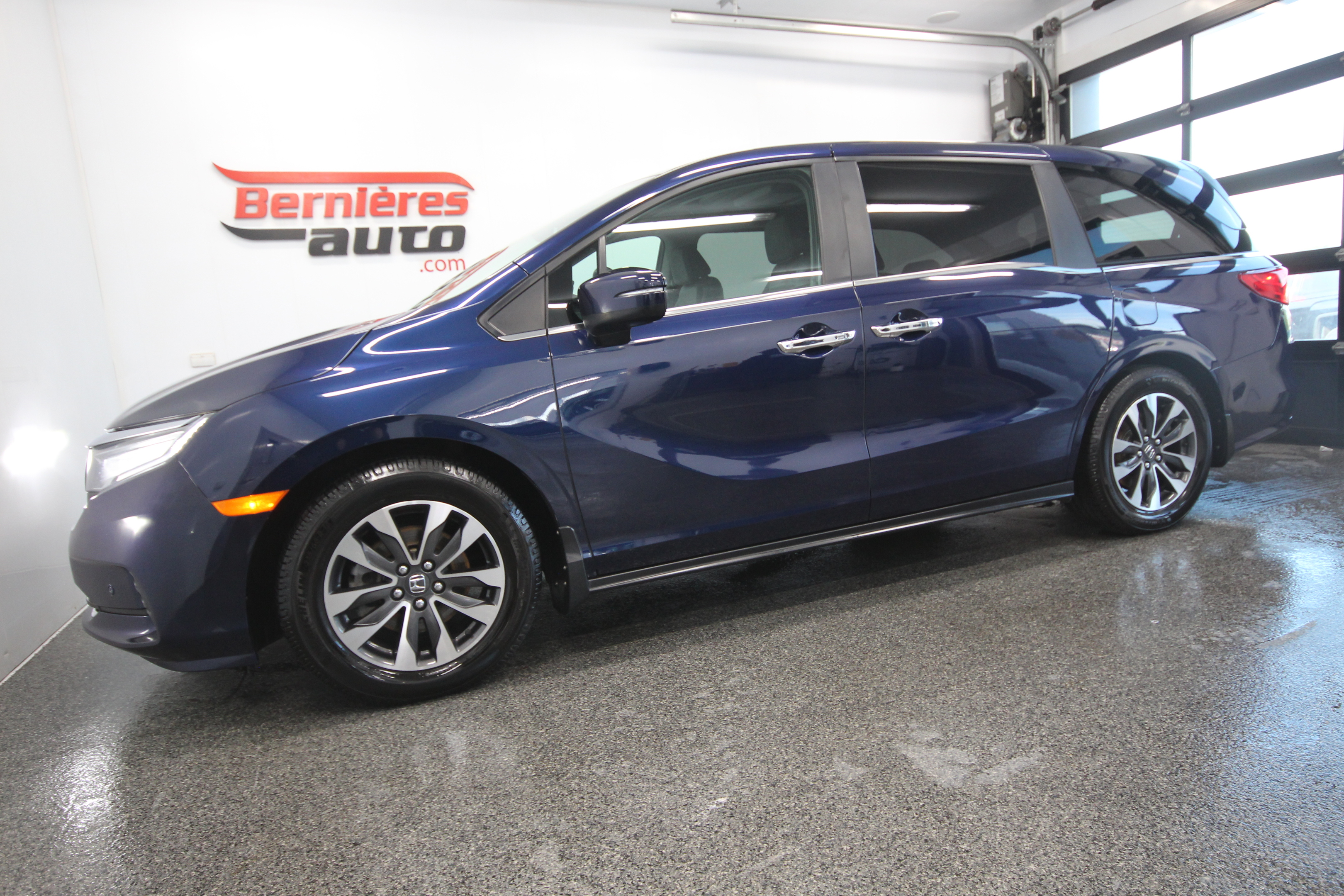 2022 Honda Odyssey EX-L / DVD / 8 PASSAGERS