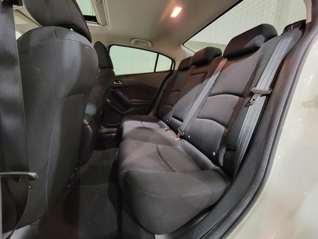 Mazda Mazda3 2016