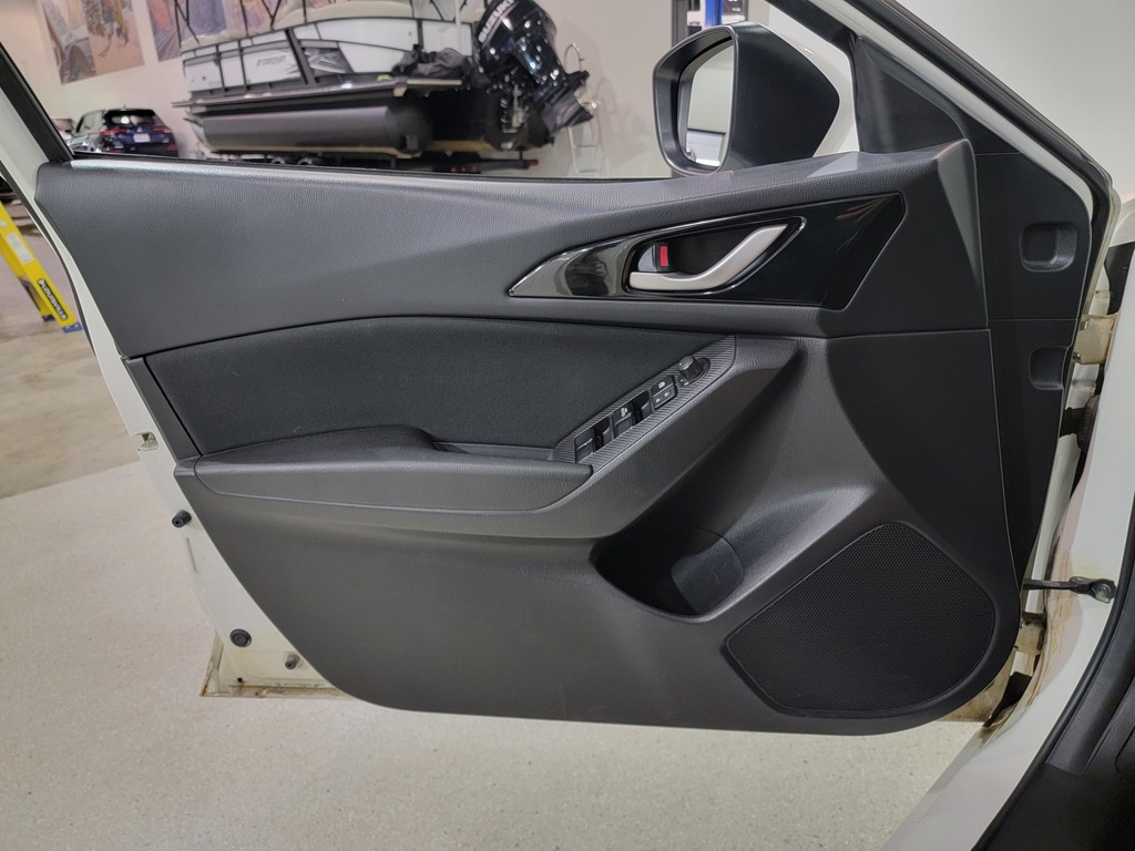 Mazda Mazda3 2016