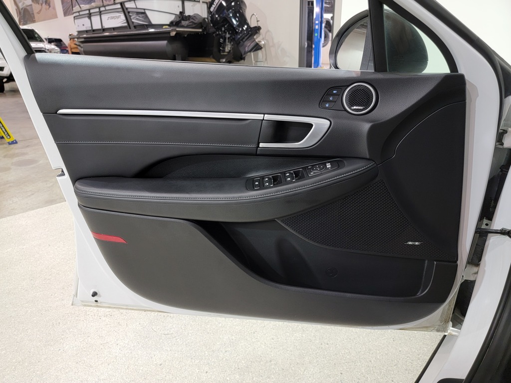 Hyundai Sonata Hybrid 2021