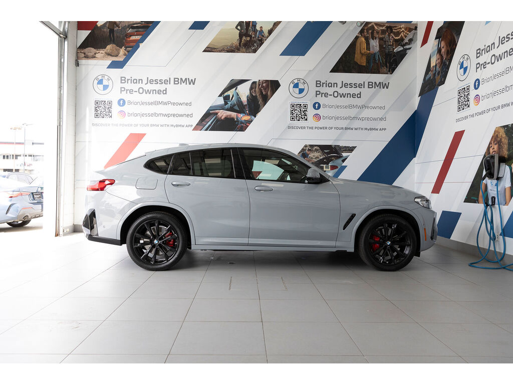 2024 BMW X4 xDrive30i, Vancouver, Cash