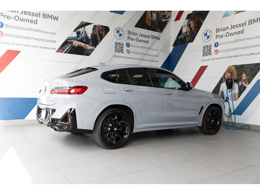 2024 BMW X4 xDrive30i, Vancouver, Cash