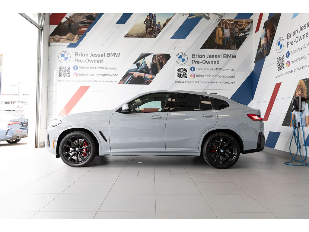 2024 BMW X4 xDrive30i, Vancouver, Cash