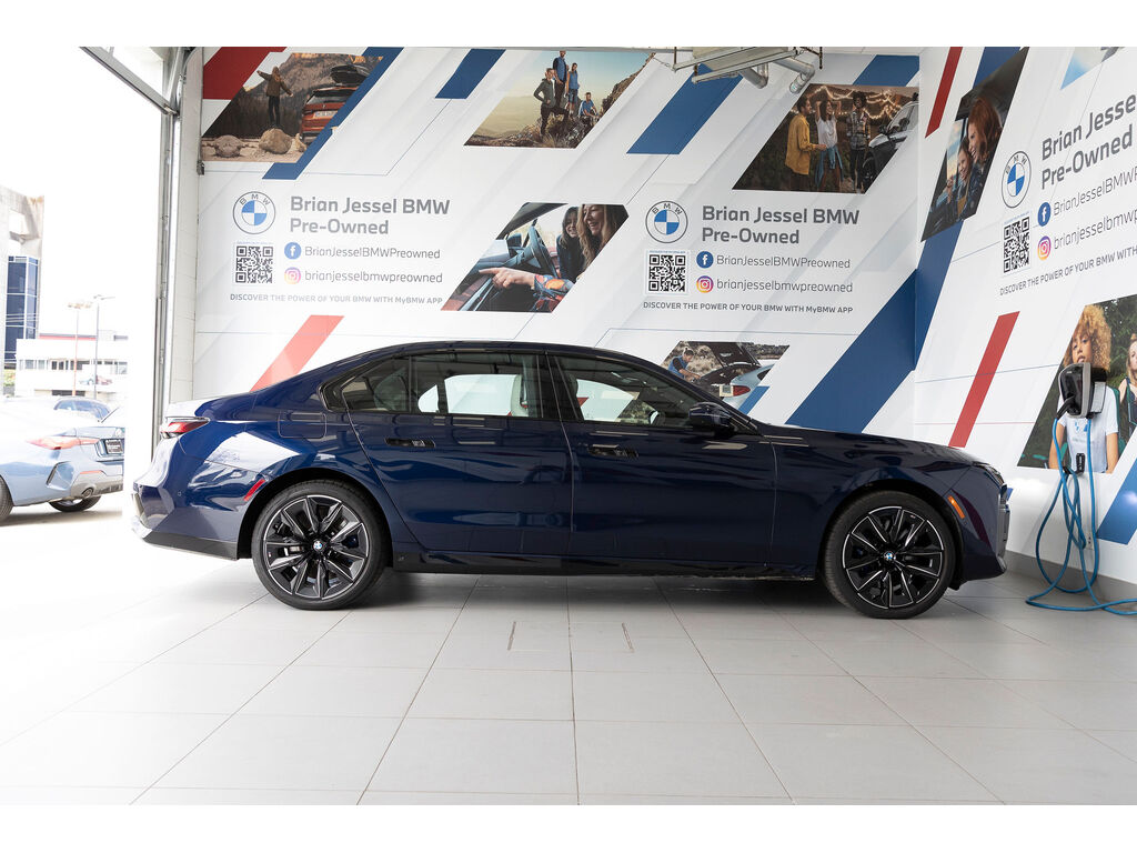 2024 BMW 760i xDrive, 温哥华, 全款车