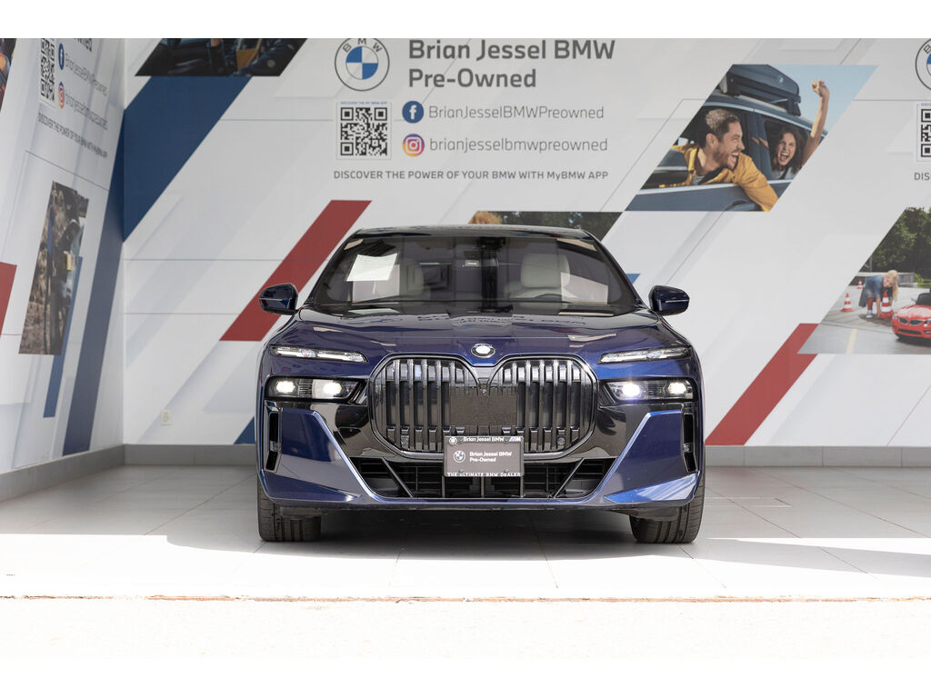 2024 BMW 760i xDrive, 温哥华, 全款车