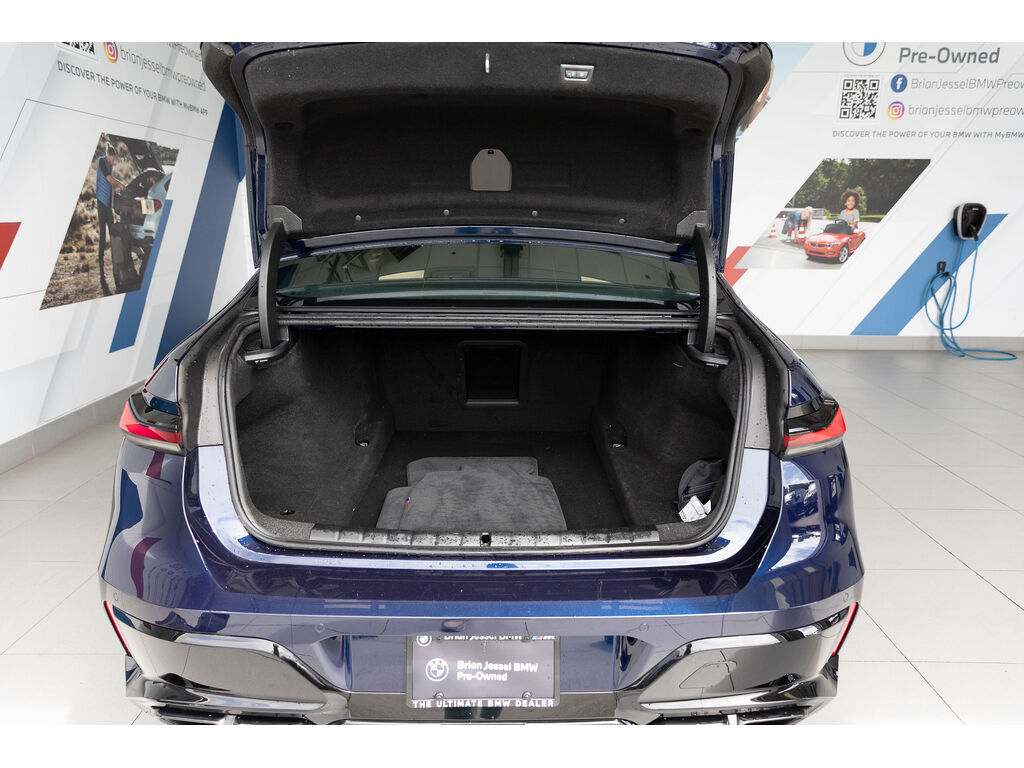 2024 BMW 760i xDrive, 温哥华, 全款车