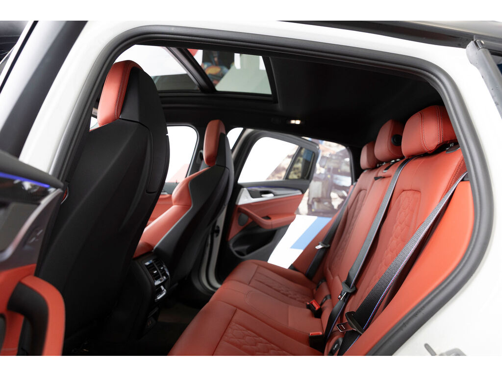 2021 BMW X4 M Competition, Vancouver, Cash