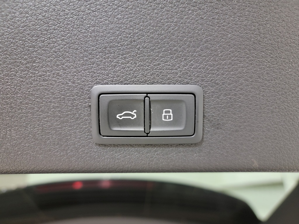Audi e-tron 2019