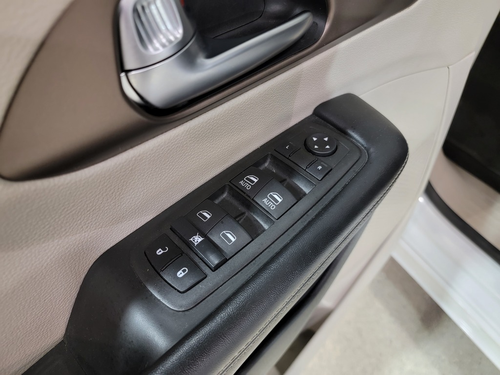 Chrysler Grand Caravan 2022