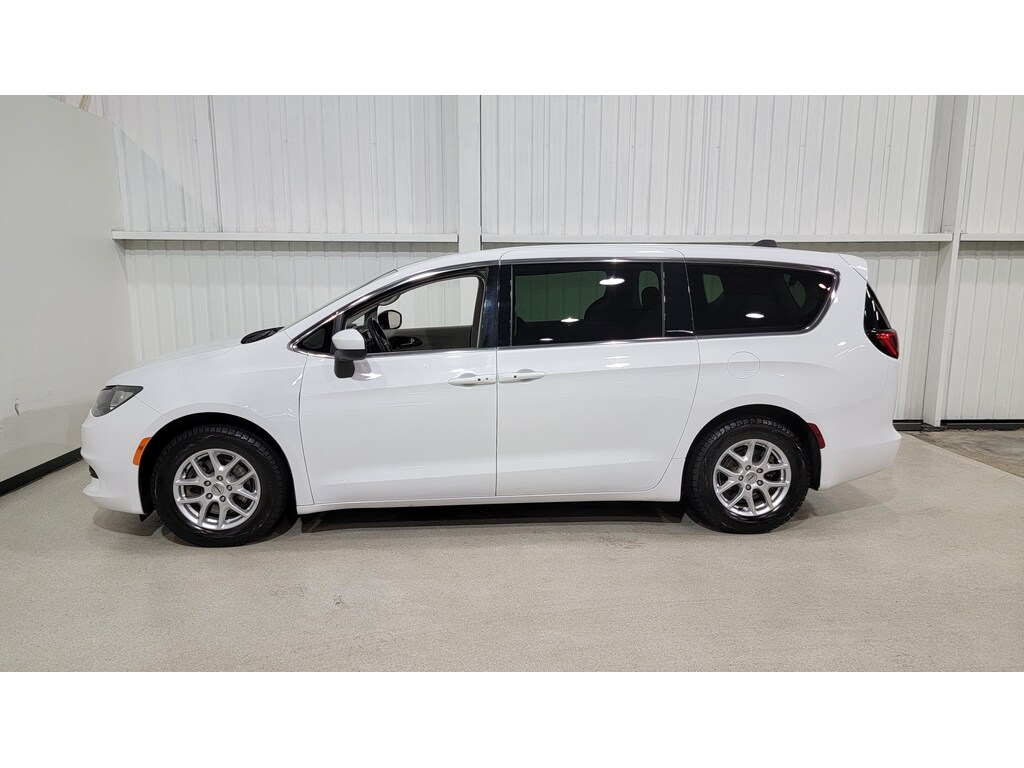 Chrysler Grand Caravan 2022
