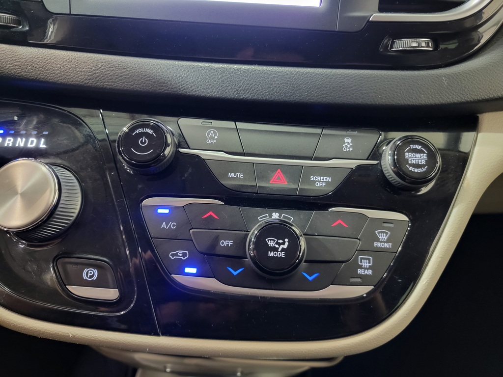 Chrysler Grand Caravan 2022