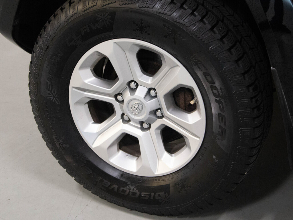 2017 Toyota 4Runner SR5, Toronto, Cash