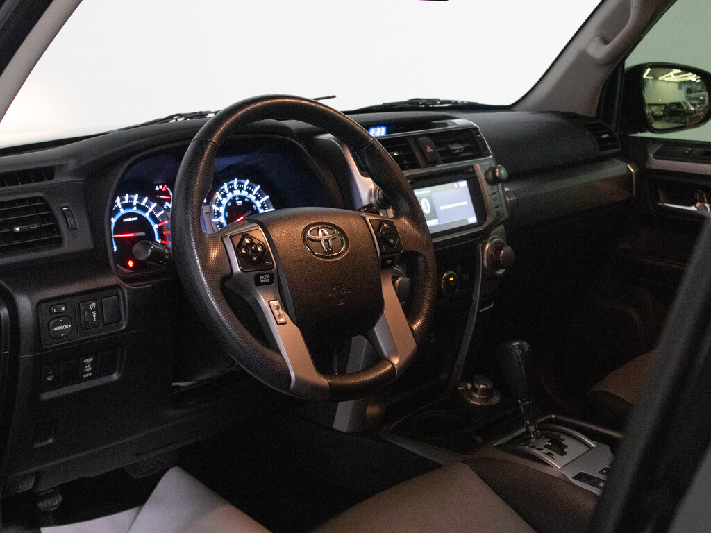 2017 Toyota 4Runner SR5, Toronto, Cash