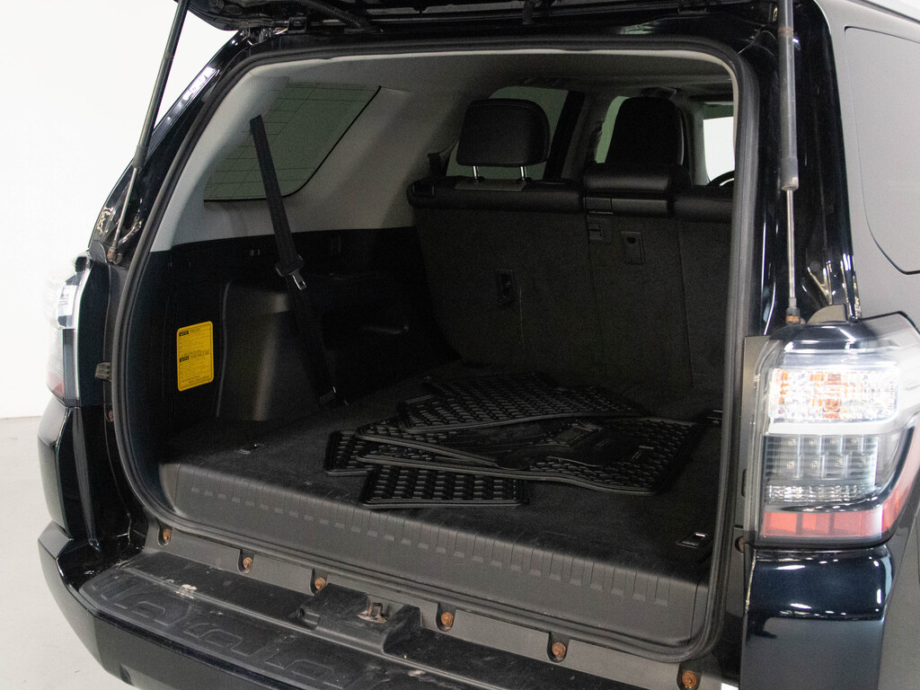 2017 Toyota 4Runner SR5, Toronto, Cash