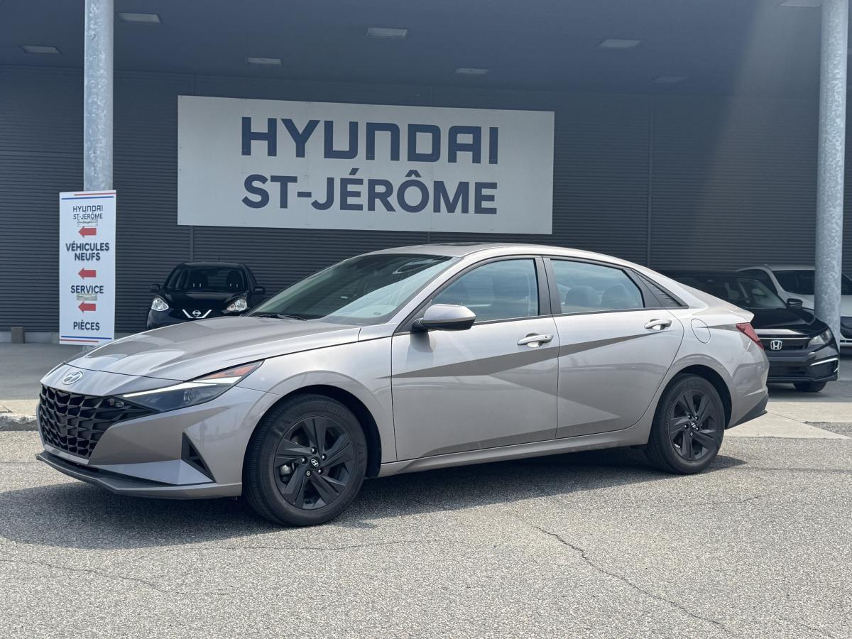 2023 Hyundai Elantra Preferred IVT w-Tech Pkg
