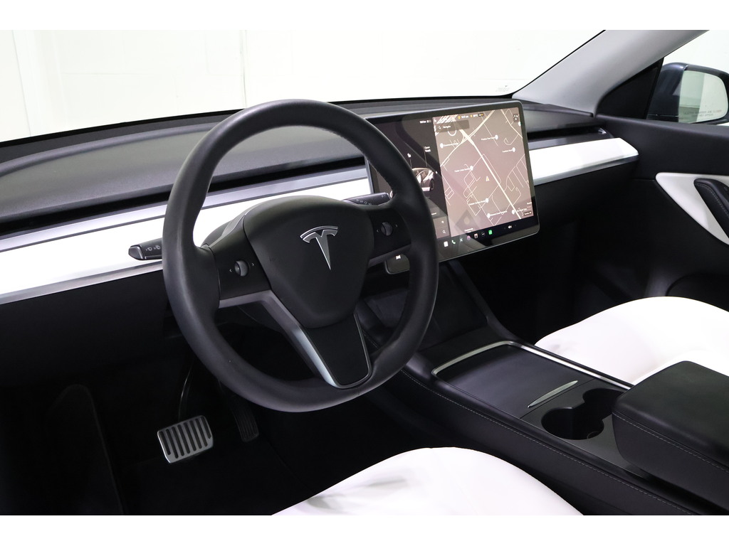 2022 Tesla Model Y Long Range, Toronto, Cash