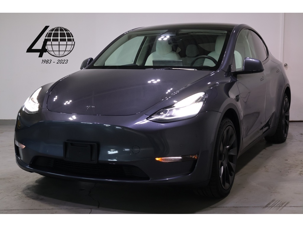 2022 Tesla Model Y Long Range, Toronto, Cash