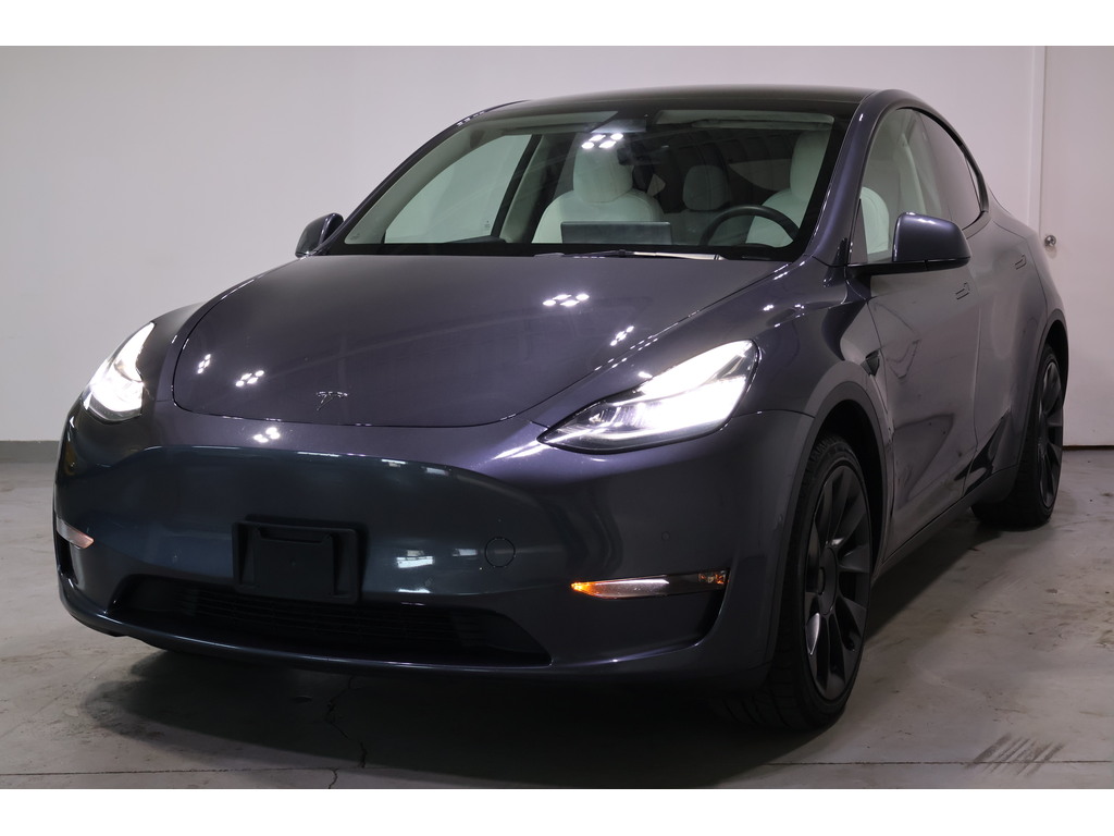 2022 Tesla Model Y Long Range, Toronto, Cash