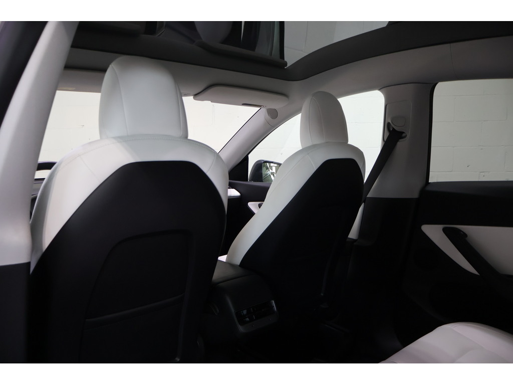 2022 Tesla Model Y Long Range, Toronto, Cash