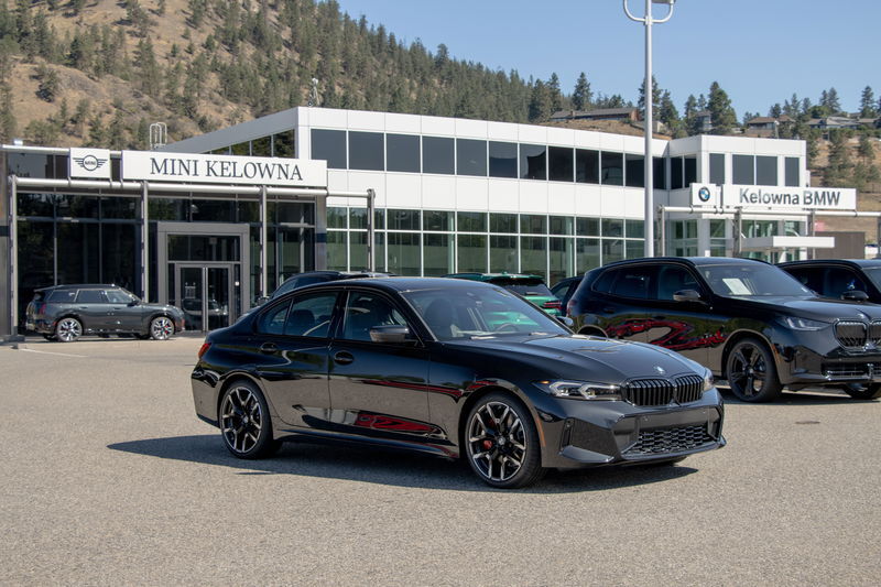 2025 BMW 3 Series 330i xDrive