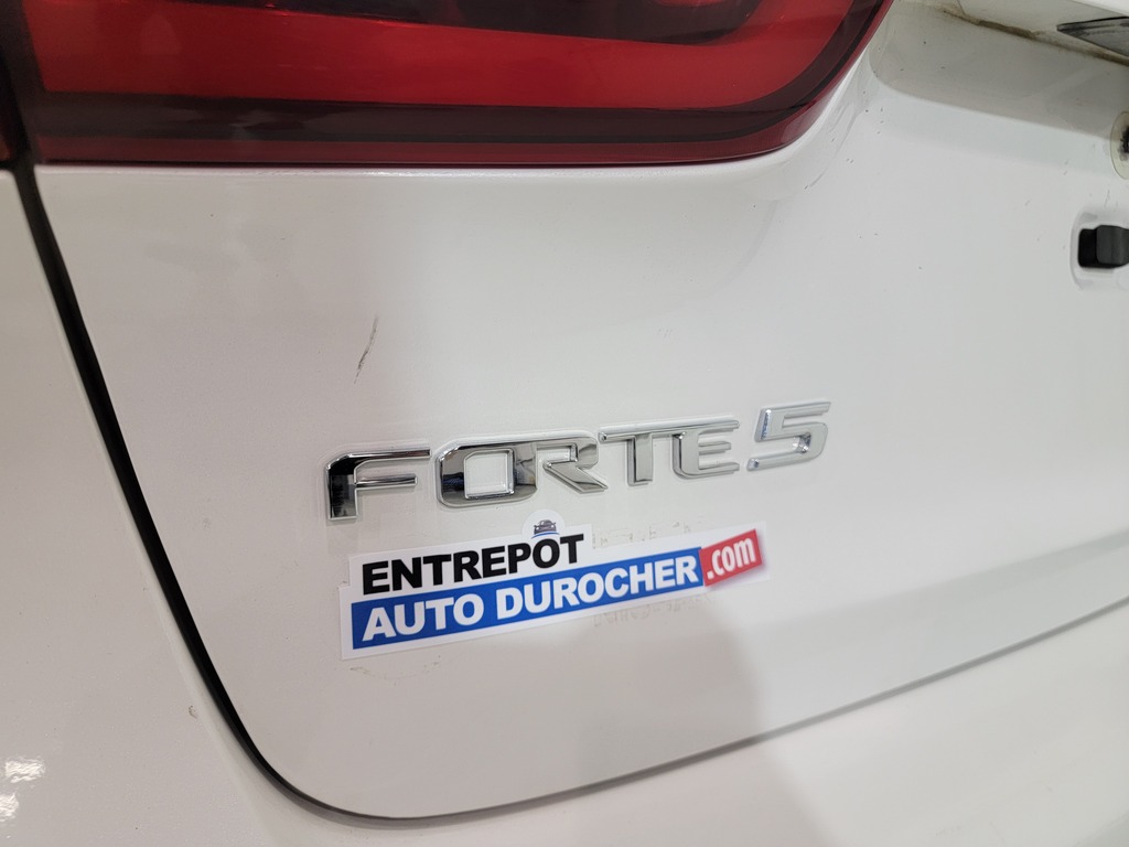 Kia Forte 5-Door 2017