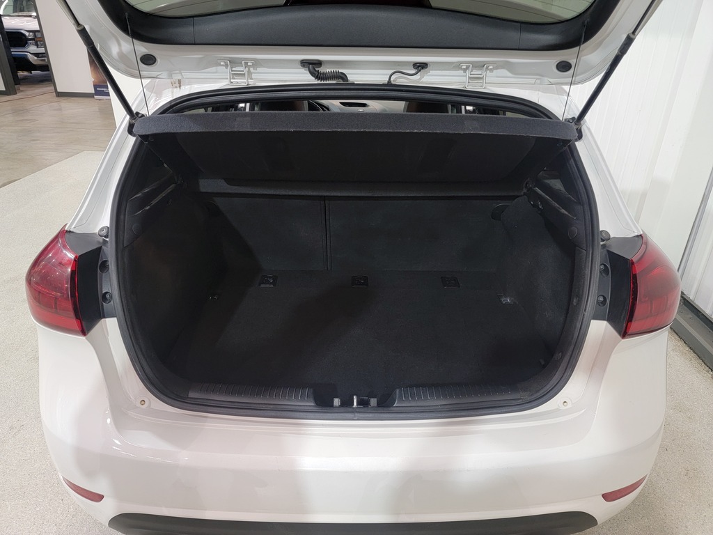 Kia Forte 5-Door 2017