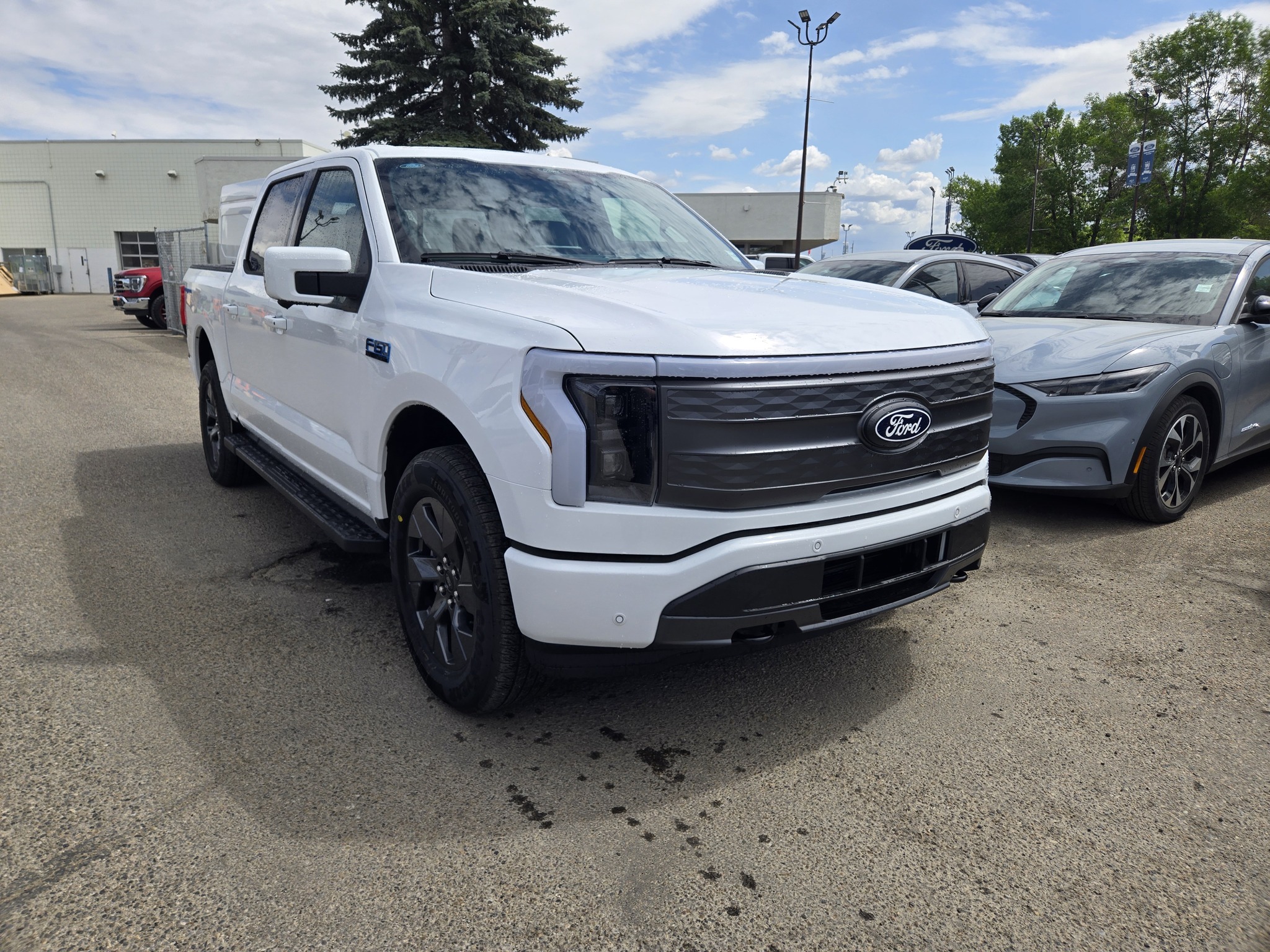 2025 Ford F-150 Lightning