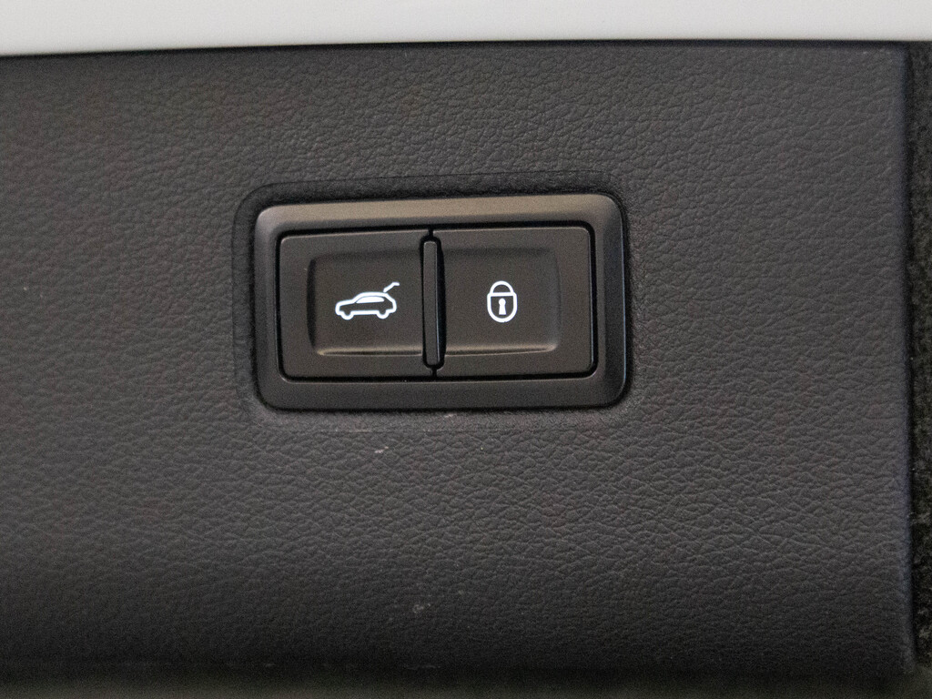 2019 Bentley Bentayga V8, Toronto, Cash