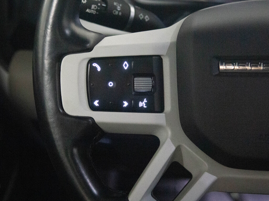 2023 Land Rover Defender 110 S, Toronto, Cash