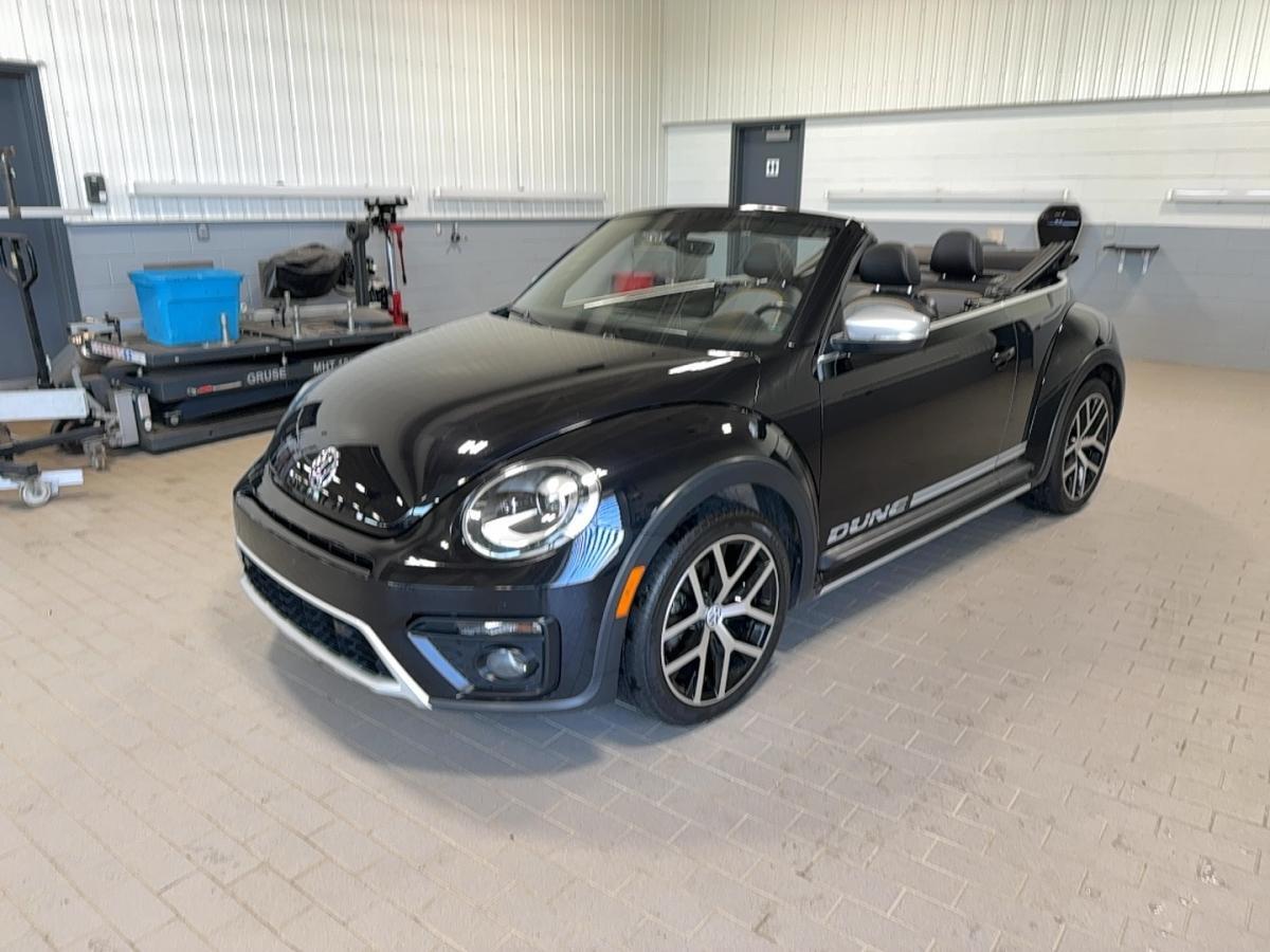 2018 Volkswagen Beetle Dune Convertible 2.0T 6sp at w/Tip 2018